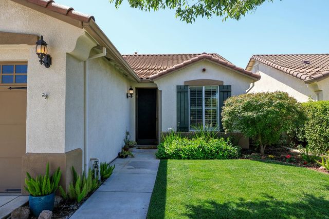 1454 Carriage House St, Manteca, CA 95336