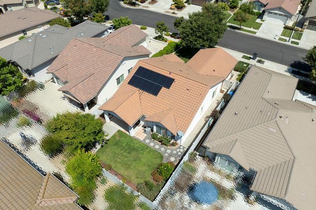 1454 Carriage House St, Manteca, CA 95336