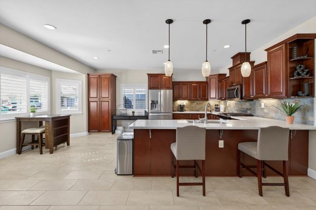 14431 Mira Vista Ln, Lockeford, CA 95237