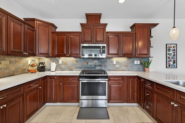 14431 Mira Vista Ln, Lockeford, CA 95237