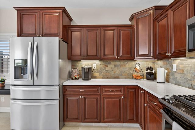 14431 Mira Vista Ln, Lockeford, CA 95237