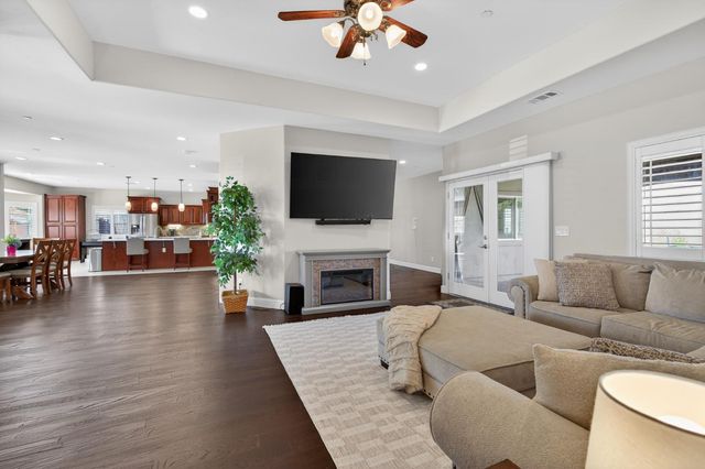 14431 Mira Vista Ln, Lockeford, CA 95237