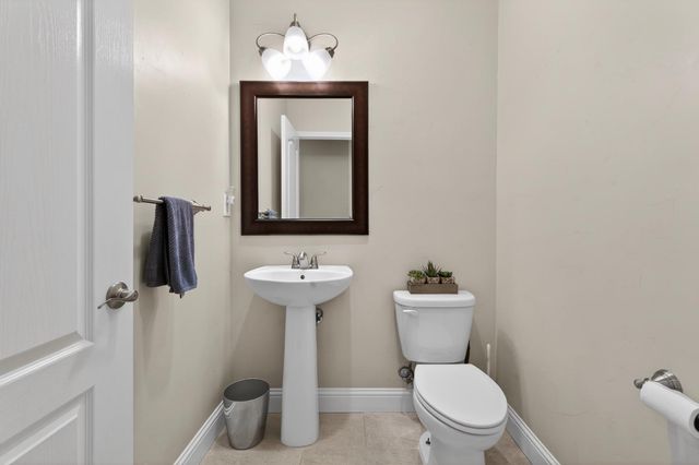 14431 Mira Vista Ln, Lockeford, CA 95237