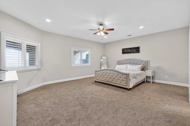 14431 Mira Vista Ln, Lockeford, CA 95237