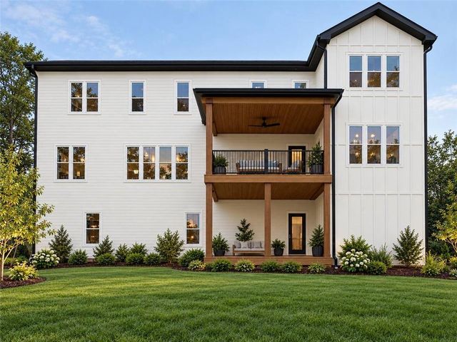 2007 Dallas Highway, Marietta, GA 30064
