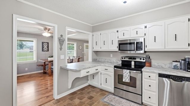 101 Royal Oak Dr, Winchester, TN 37398