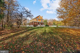 19 WALNUT HILL RD, La Plata, MD 20646