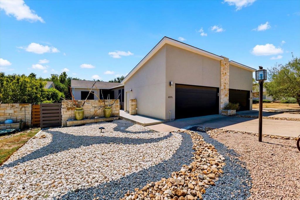 408 SAILMASTER ST B, Lakeway, TX 78734