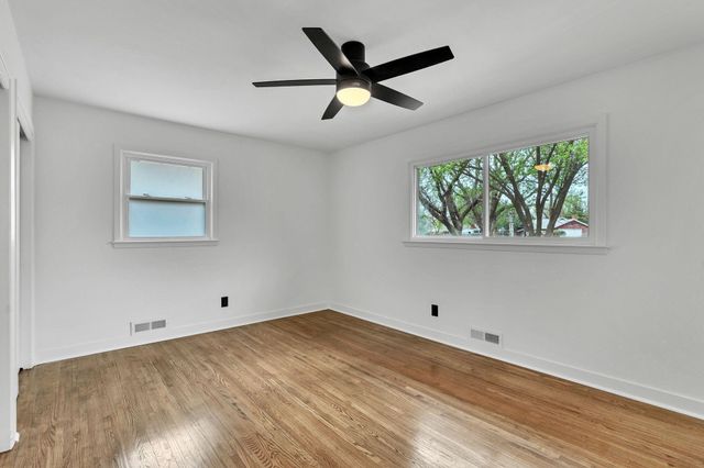 4762 N Krueger, Bel Aire, KS 67220