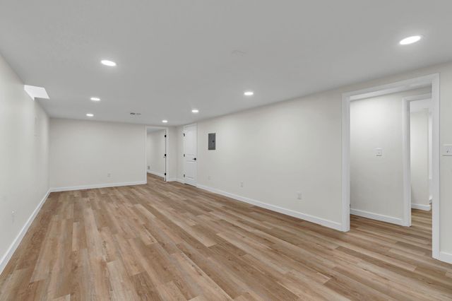 4762 N Krueger, Bel Aire, KS 67220