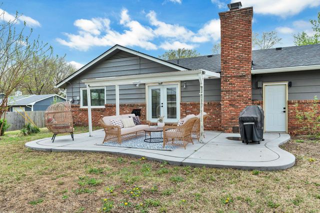 4762 N Krueger, Bel Aire, KS 67220