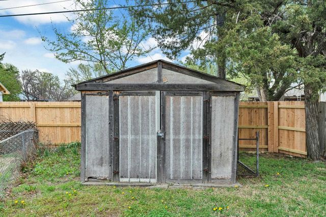 4762 N Krueger, Bel Aire, KS 67220