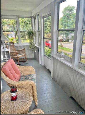 356 Middle Tpke East Turnpike, Manchester, CT 06040