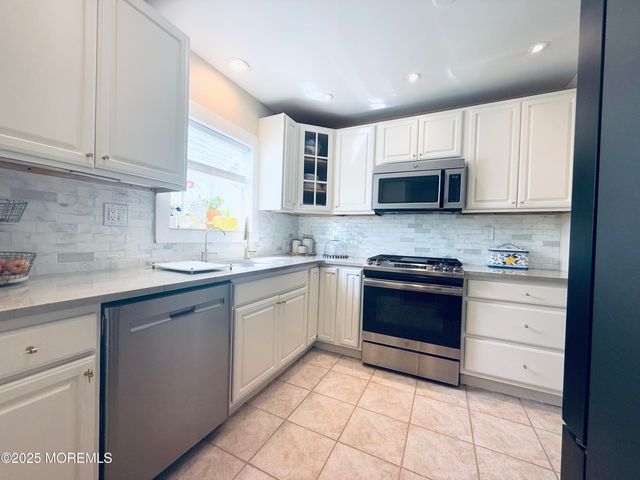 20 Long Road, Freehold, NJ 07728