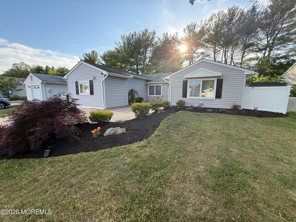 20 Long Road, Freehold, NJ 07728