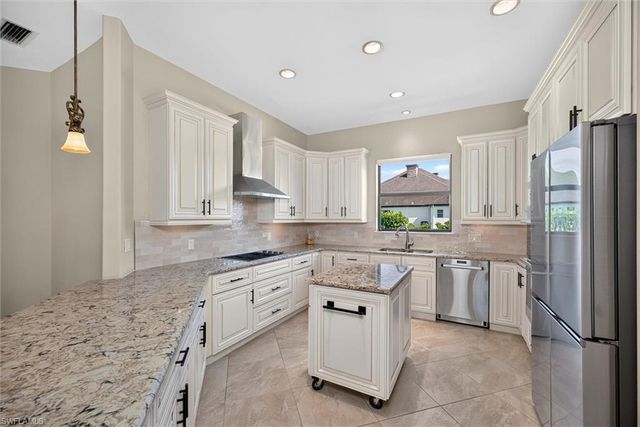 16371 Shenandoah CIR, Fort Myers, FL 33908