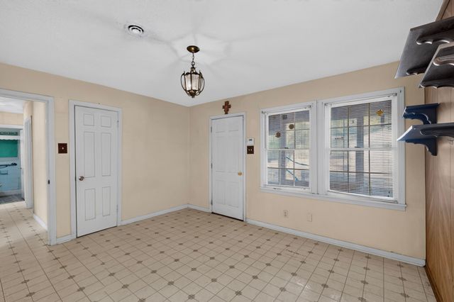 2006 S Ewing Avenue, Dallas, TX 75216