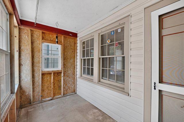 2006 S Ewing Avenue, Dallas, TX 75216