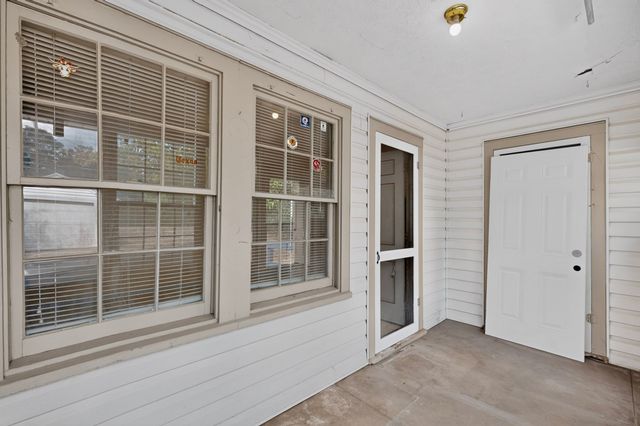 2006 S Ewing Avenue, Dallas, TX 75216