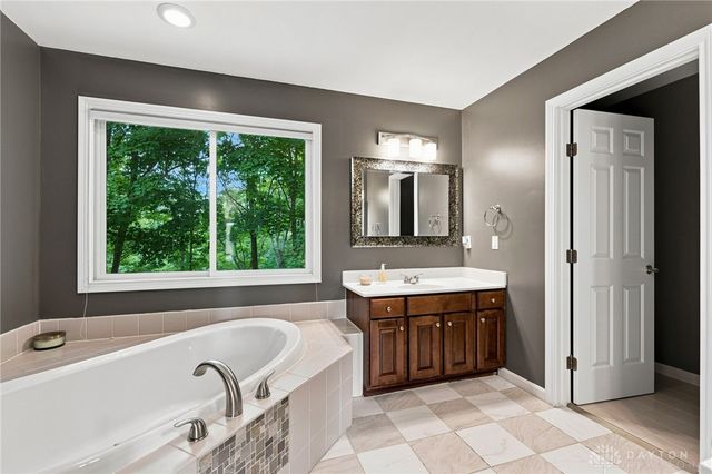 866 Miami Ridge Drive, Miami Twp, OH 45140
