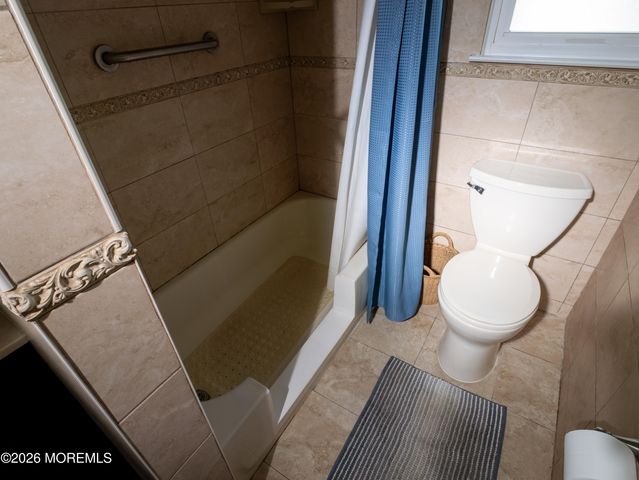 2 Missouri Court, Matawan, NJ 07747