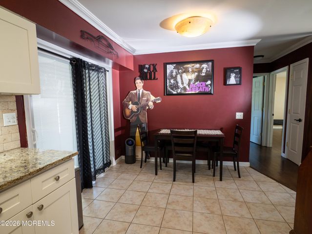2 Missouri Court, Matawan, NJ 07747