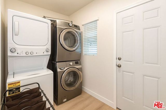 1189 W 36th Place 3, Los Angeles, CA 90007