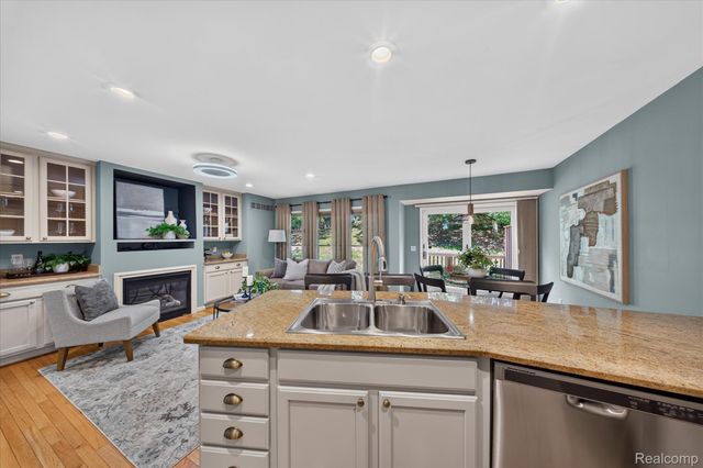 50420 Beechwood Court 39, Plymouth Charter Township, MI 48170