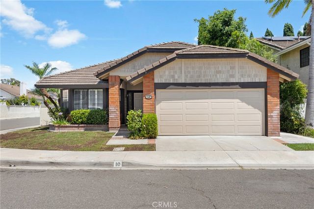 10 Carnelian, Irvine, CA 92614