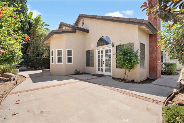 10 Carnelian, Irvine, CA 92614