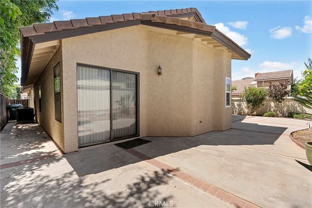 10 Carnelian, Irvine, CA 92614