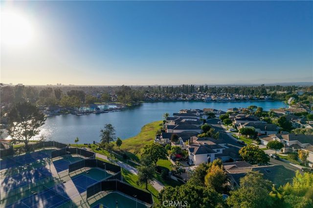 10 Carnelian, Irvine, CA 92614
