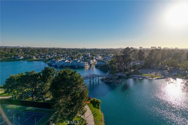 10 Carnelian, Irvine, CA 92614