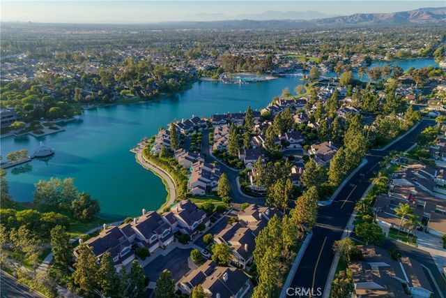 10 Carnelian, Irvine, CA 92614