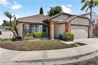 10 Carnelian, Irvine, CA 92614