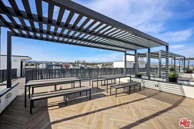 3657 Motor 300, Los Angeles, CA 90034