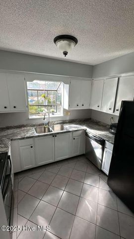 52 Quarterdeck Townes, New Bern, NC 28562