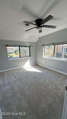 52 Quarterdeck Townes, New Bern, NC 28562