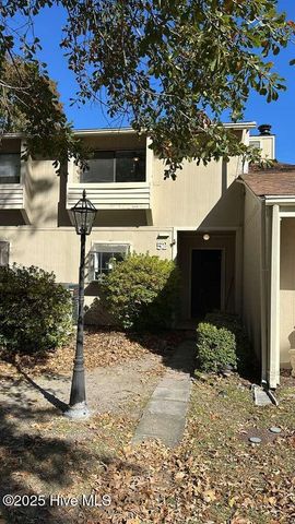 52 Quarterdeck Townes, New Bern, NC 28562