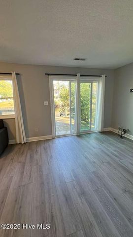 52 Quarterdeck Townes, New Bern, NC 28562