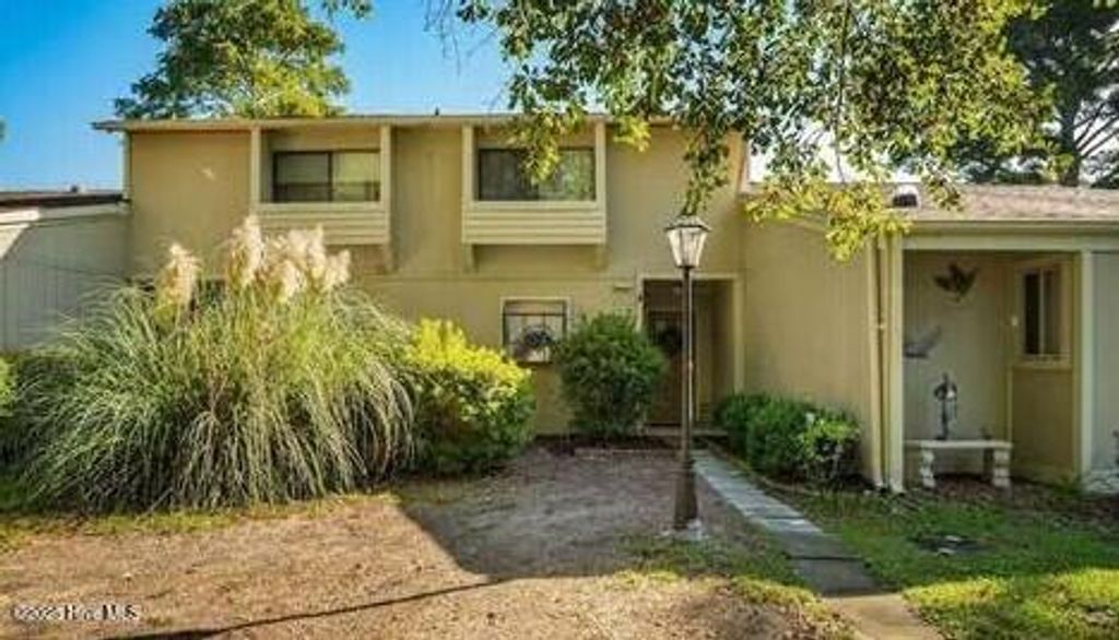 52 Quarterdeck Townes, New Bern, NC 28562