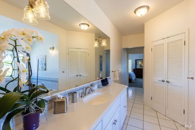 7750 Giusti Rd, Forestville, CA 95436
