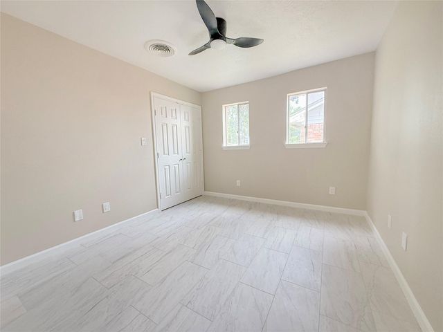 423 Baywood Street, La Porte, TX 77571