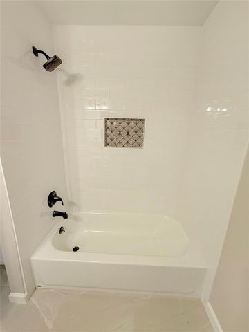 423 Baywood Street, La Porte, TX 77571