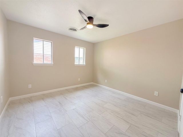 423 Baywood Street, La Porte, TX 77571