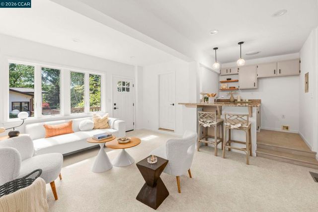 2050 Blackwood Dr, Walnut Creek, CA 94596