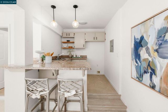 2050 Blackwood Dr, Walnut Creek, CA 94596