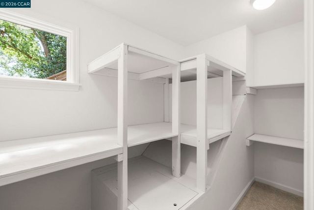 2050 Blackwood Dr, Walnut Creek, CA 94596