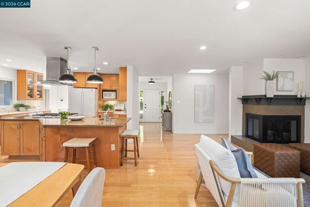 2050 Blackwood Dr, Walnut Creek, CA 94596