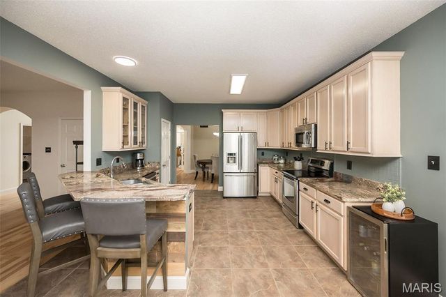 53 Highbush Court, Dardenne Prairie, MO 63368